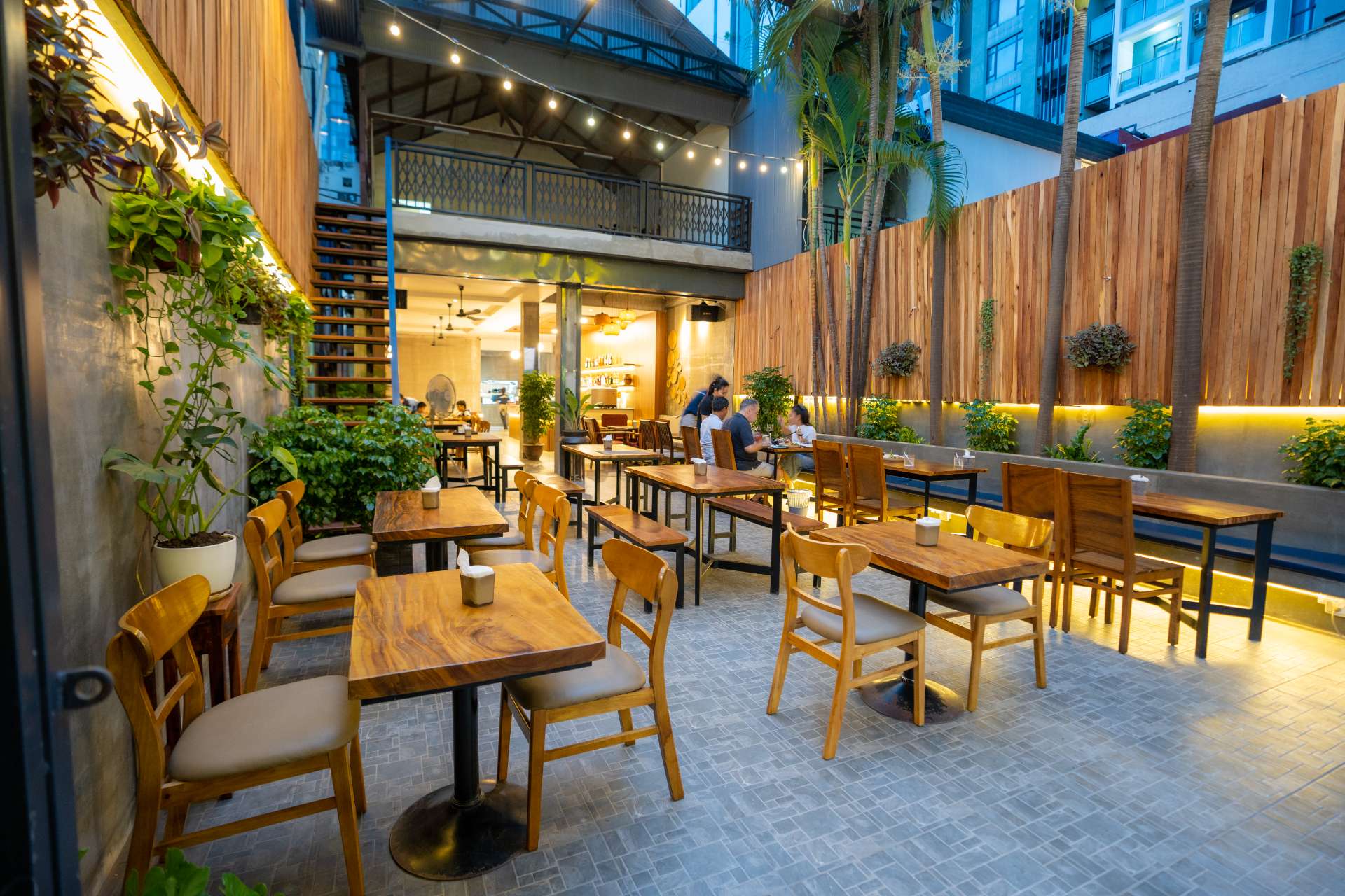 Restaurant decor